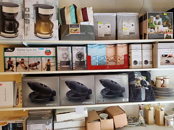 Yard/Garage sale photo