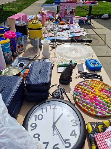 Garage sale photo