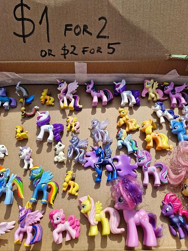 Garage sale photo