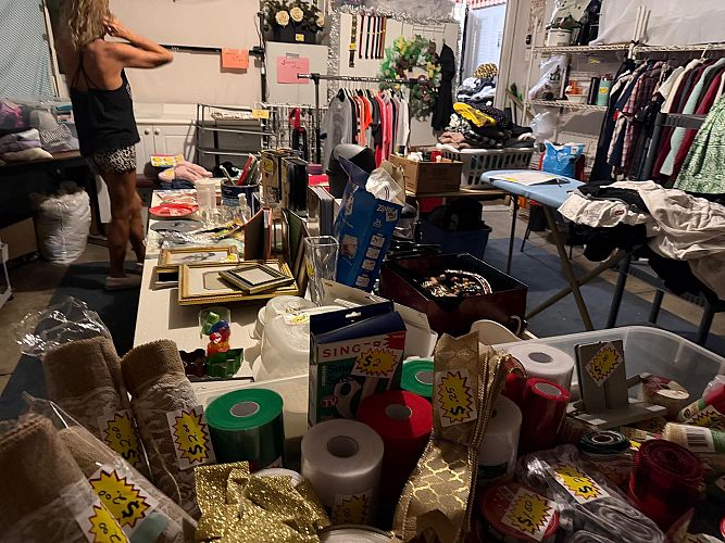 Gender Park Condos Community Sale photo