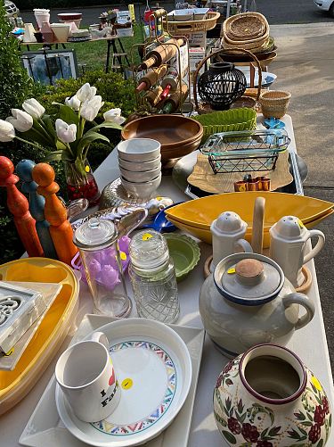 Great Prices! Lots of Stuff! Granny chic, Cottagecore, housewares & home decor photo