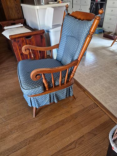 Moving sale furniture, tools,kitchen appliances, clothing, jewelry and more photo