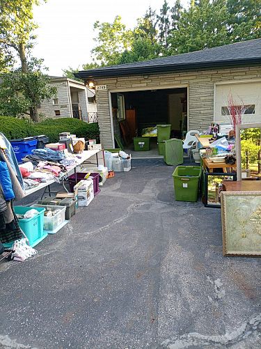 Awesome garage sale photo