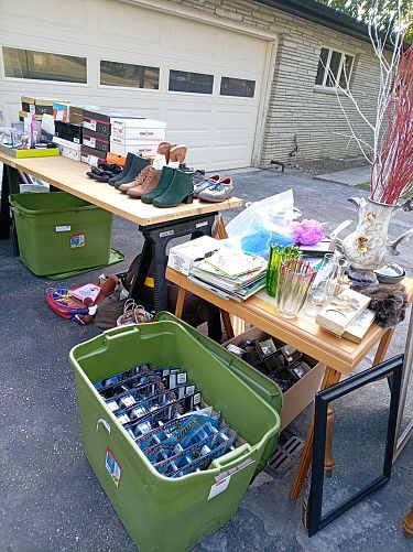 Awesome garage sale photo