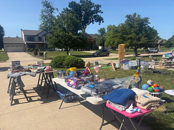 Yard sale between two houses photo
