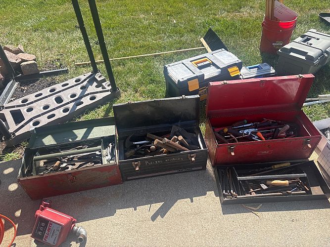 Yard sale between two houses photo