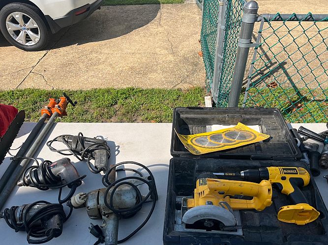 Estate-Yard sale photo