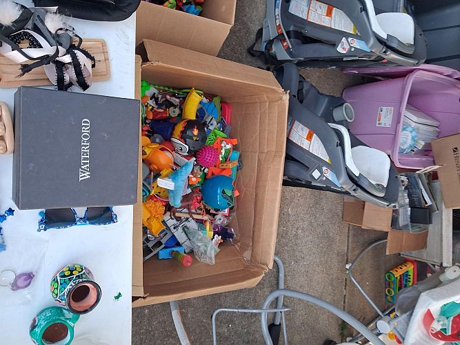 Big garage sale photo