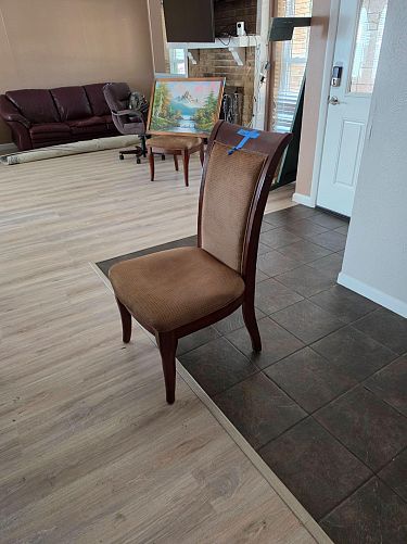 Moving sale photo