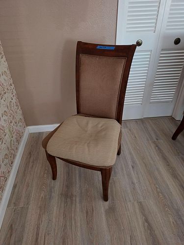 Moving sale photo